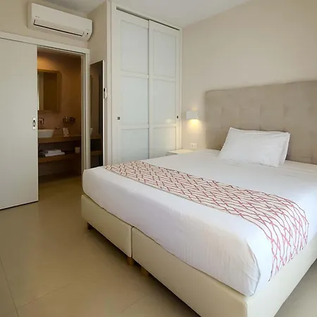 Petra Aparthotel 3*